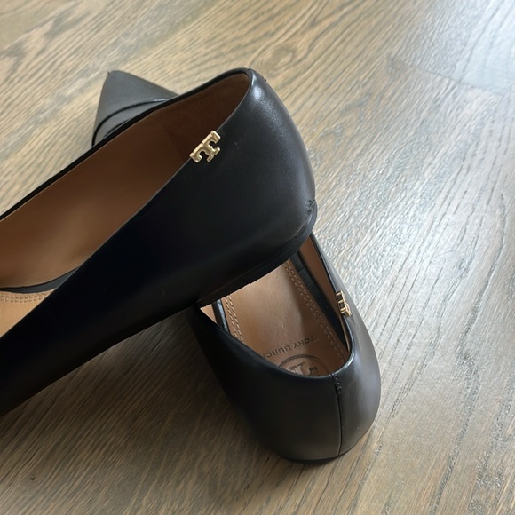 Tory Burch Penelope Cap Toe Flat - Perfect Black - Sz 9 - Picture 6 of 8